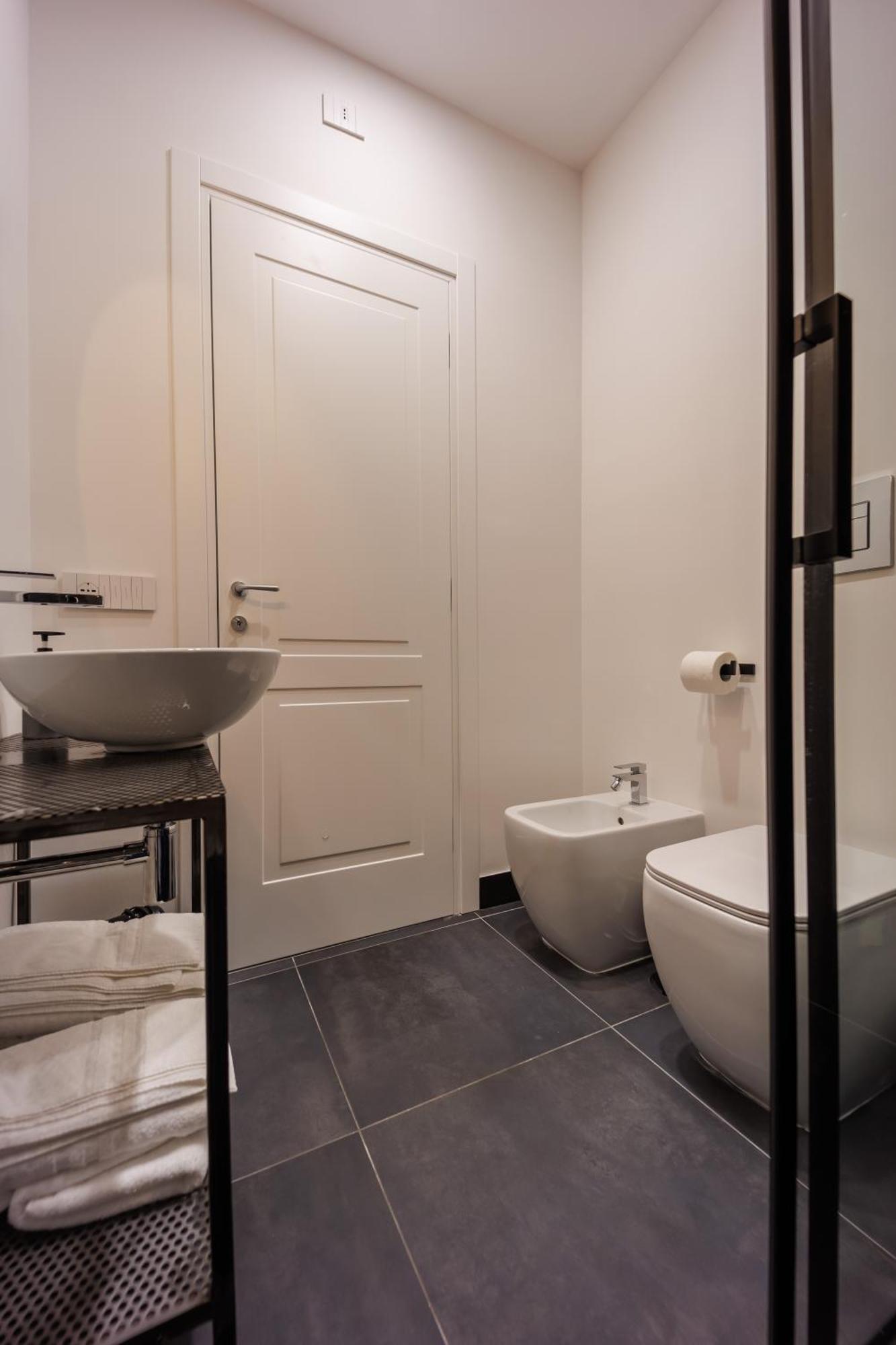 Le Stanze Di Napoli Hotell Exteriör bild